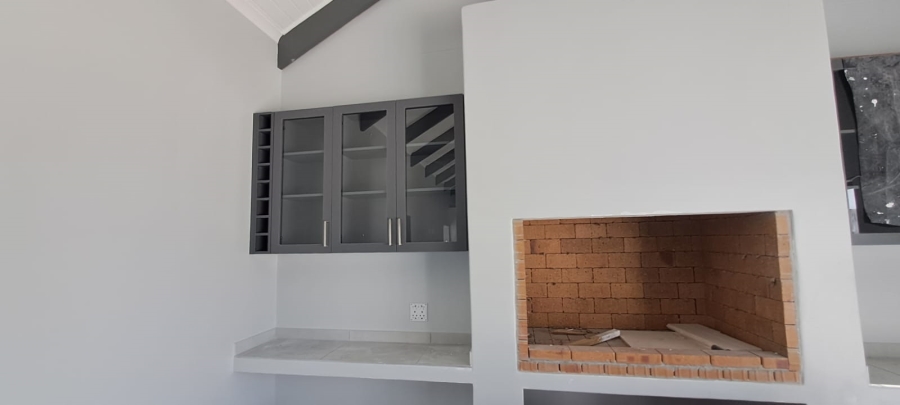 3 Bedroom Property for Sale in Laaiplek Western Cape
